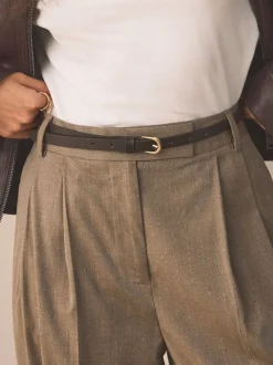 Chocolate Brown Skinny Leather Belt