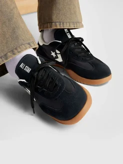 Converse Black Run Star Low Trainers