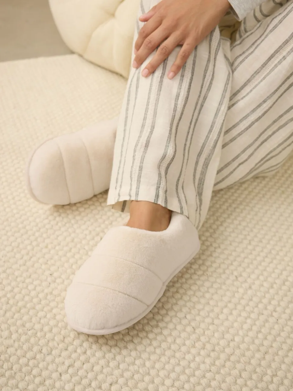 Cream Quilted Short Boot Slippers