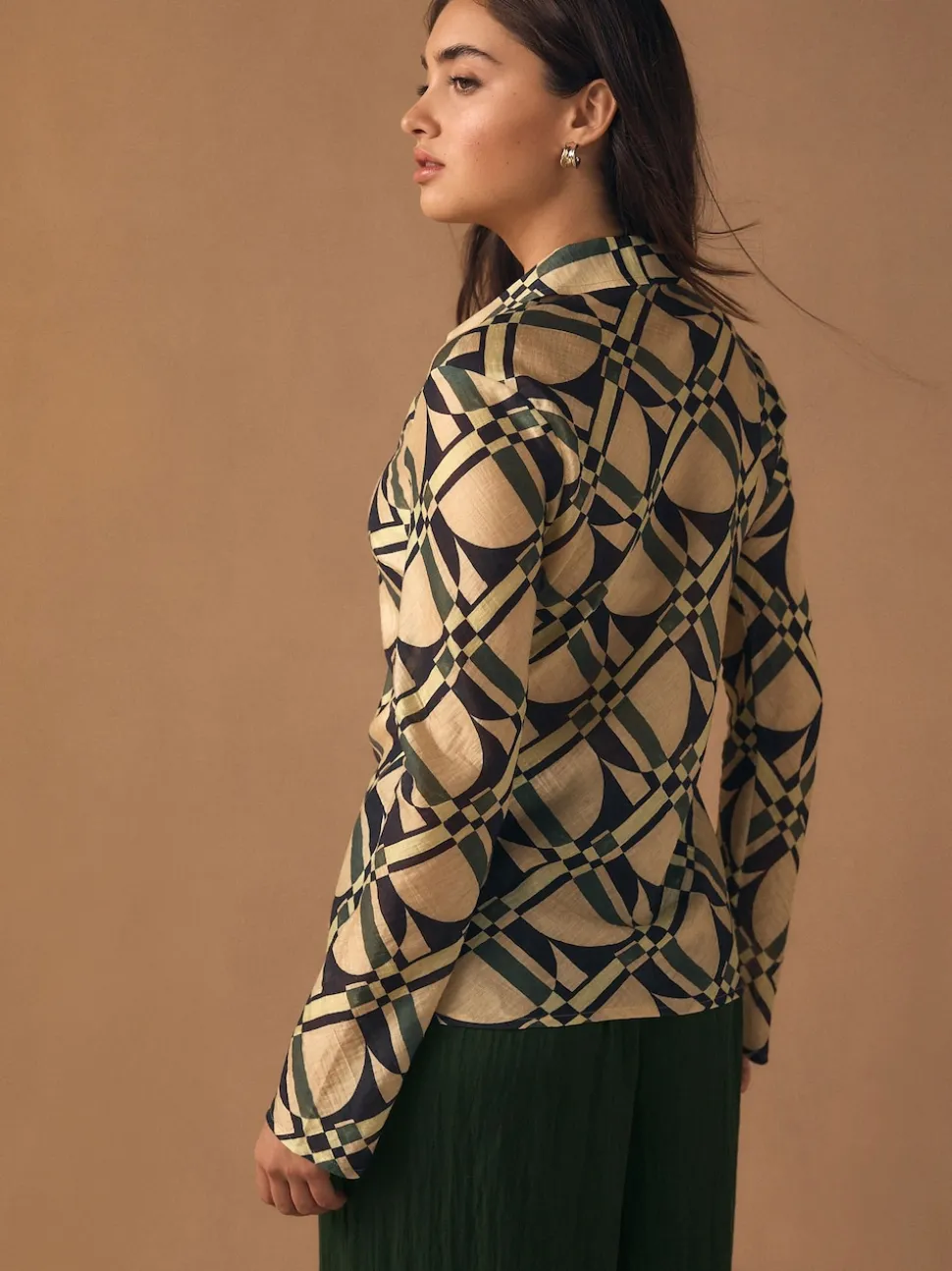 Cream/Green Geometric Print Lyocell Blend Collared V-Neck Shirt
