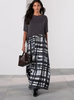 Cream/Navy Check Satin Pleated Maxi Skirt