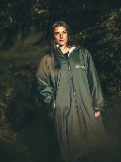 dryrobe Green Advance Adult Long Sleeve Changing Robe