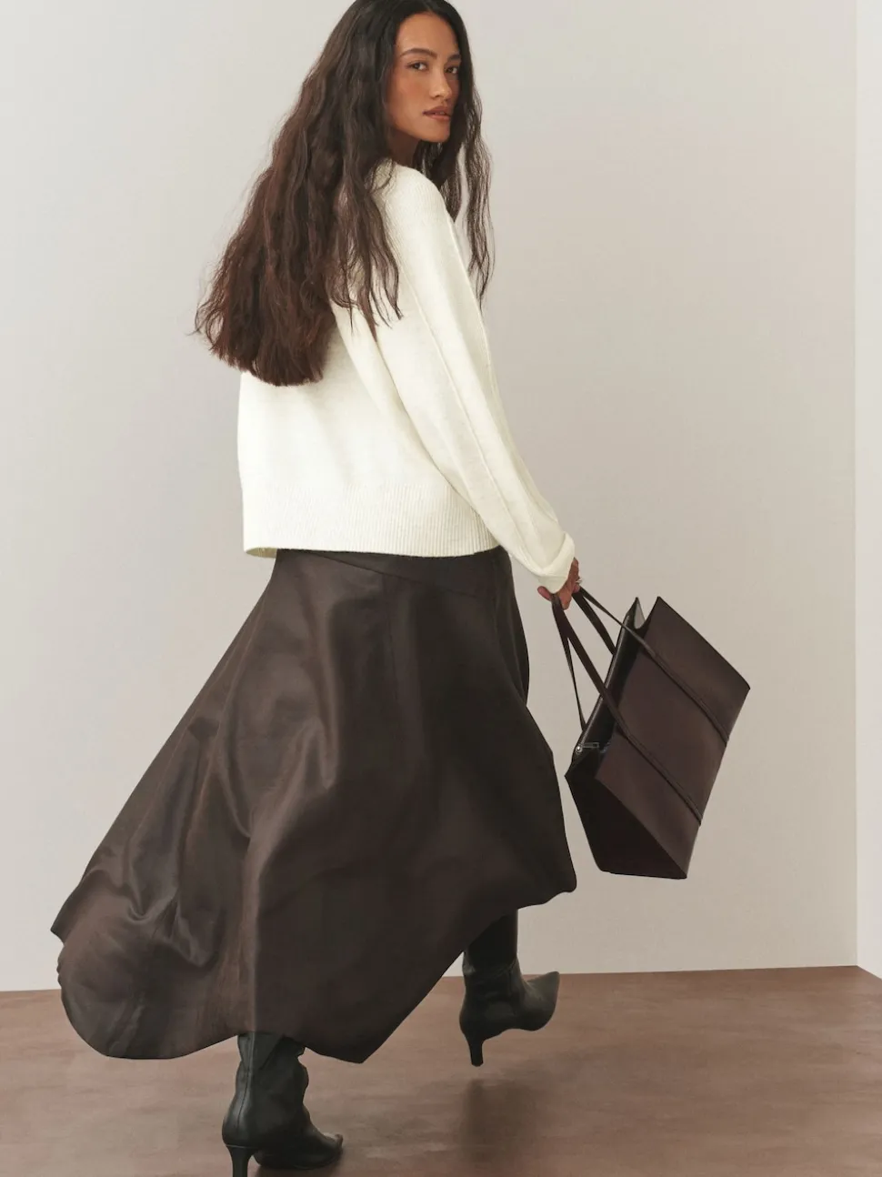 Ecru Crew Neck Knitted Jumper with Wool