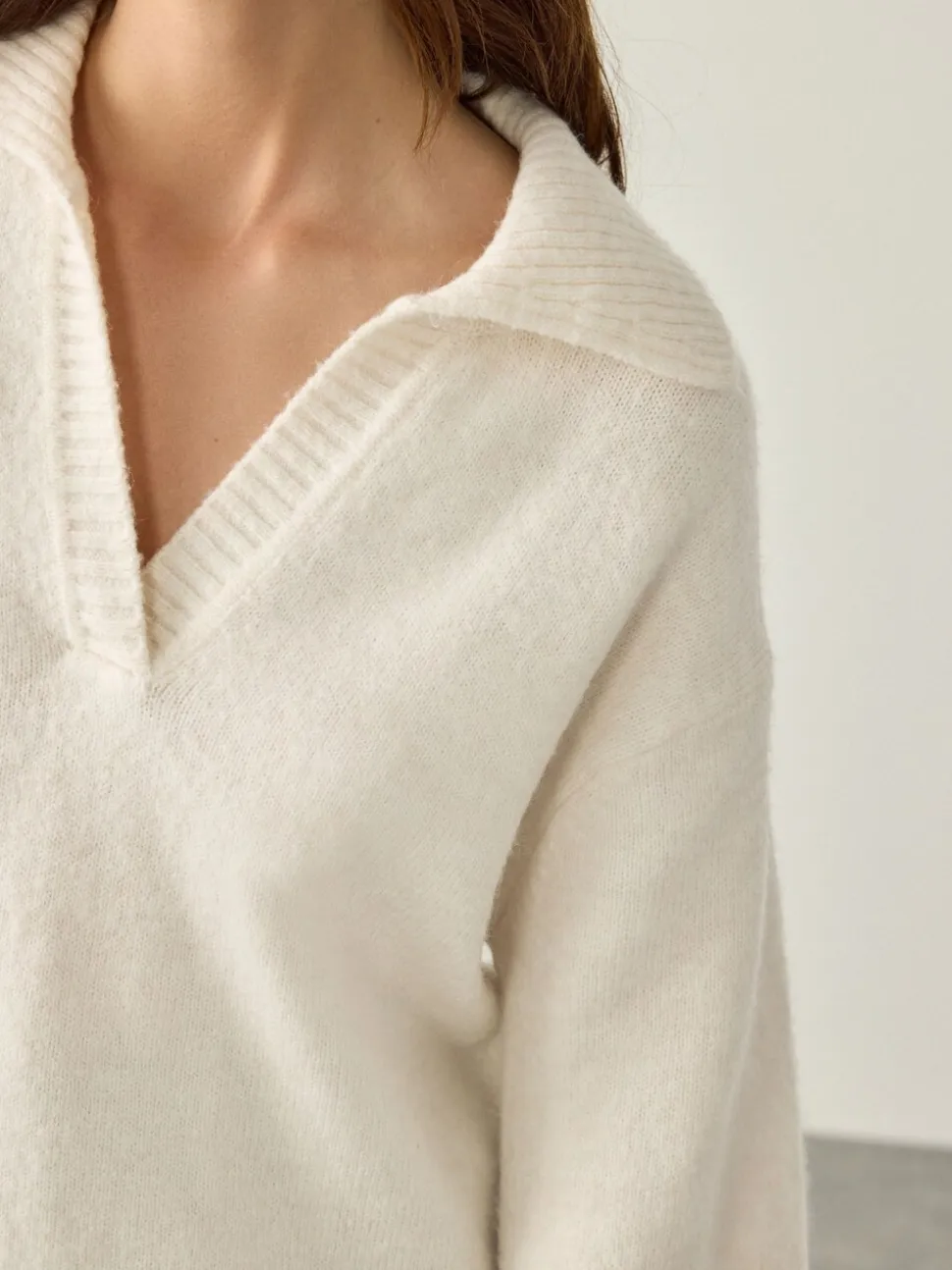 Ecru Open Collar Polo Half Sleeve Jumper With Wool