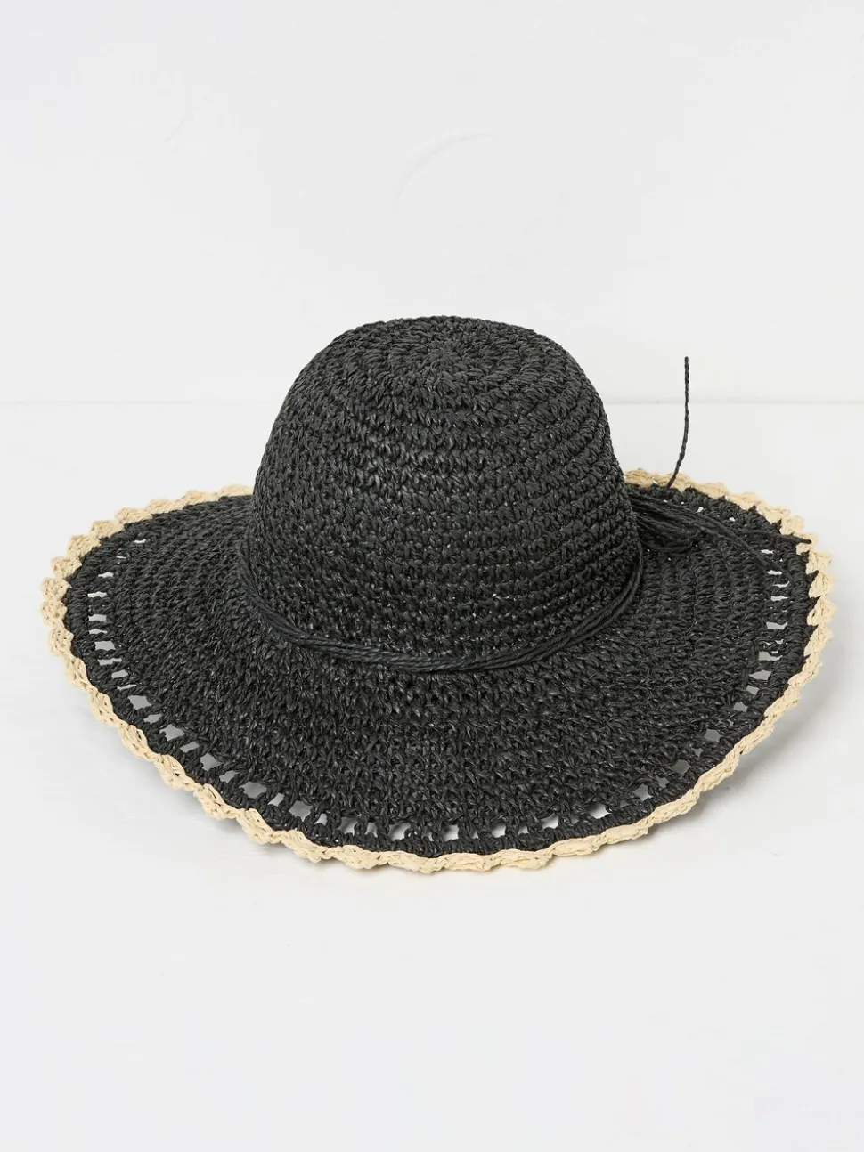FatFace Black Scalloped Edge Straw Hat