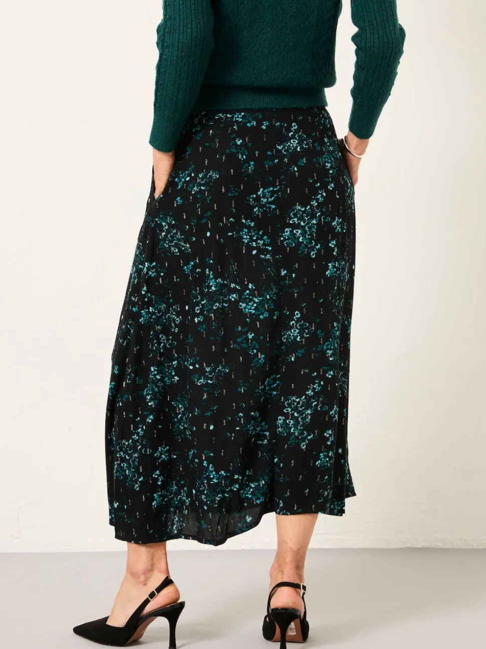 FatFace Skye Black Winter Meadow Midi Skirt