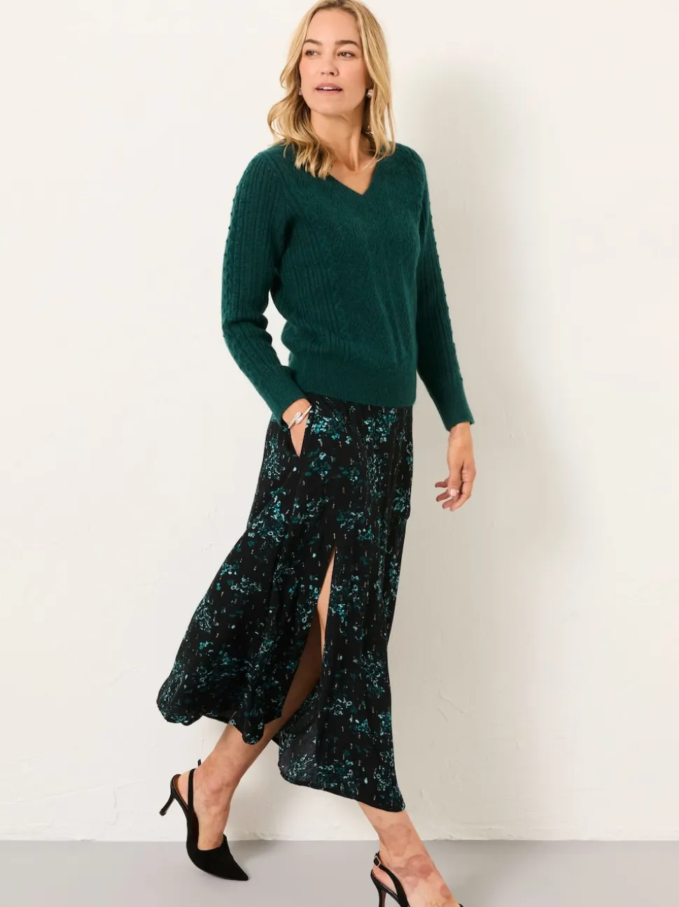 FatFace Skye Black Winter Meadow Midi Skirt