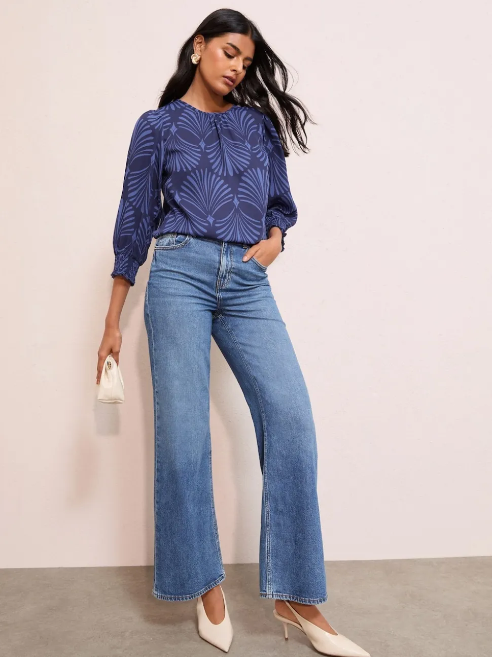Friends Like These Blue Fan Print 3/4 Sleeve Shirred Cuff Blouse