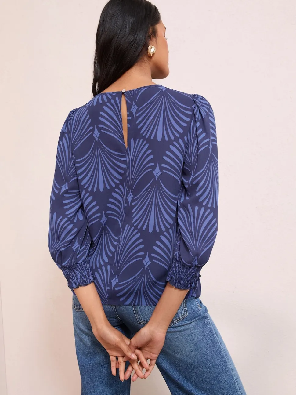 Friends Like These Blue Fan Print 3/4 Sleeve Shirred Cuff Blouse