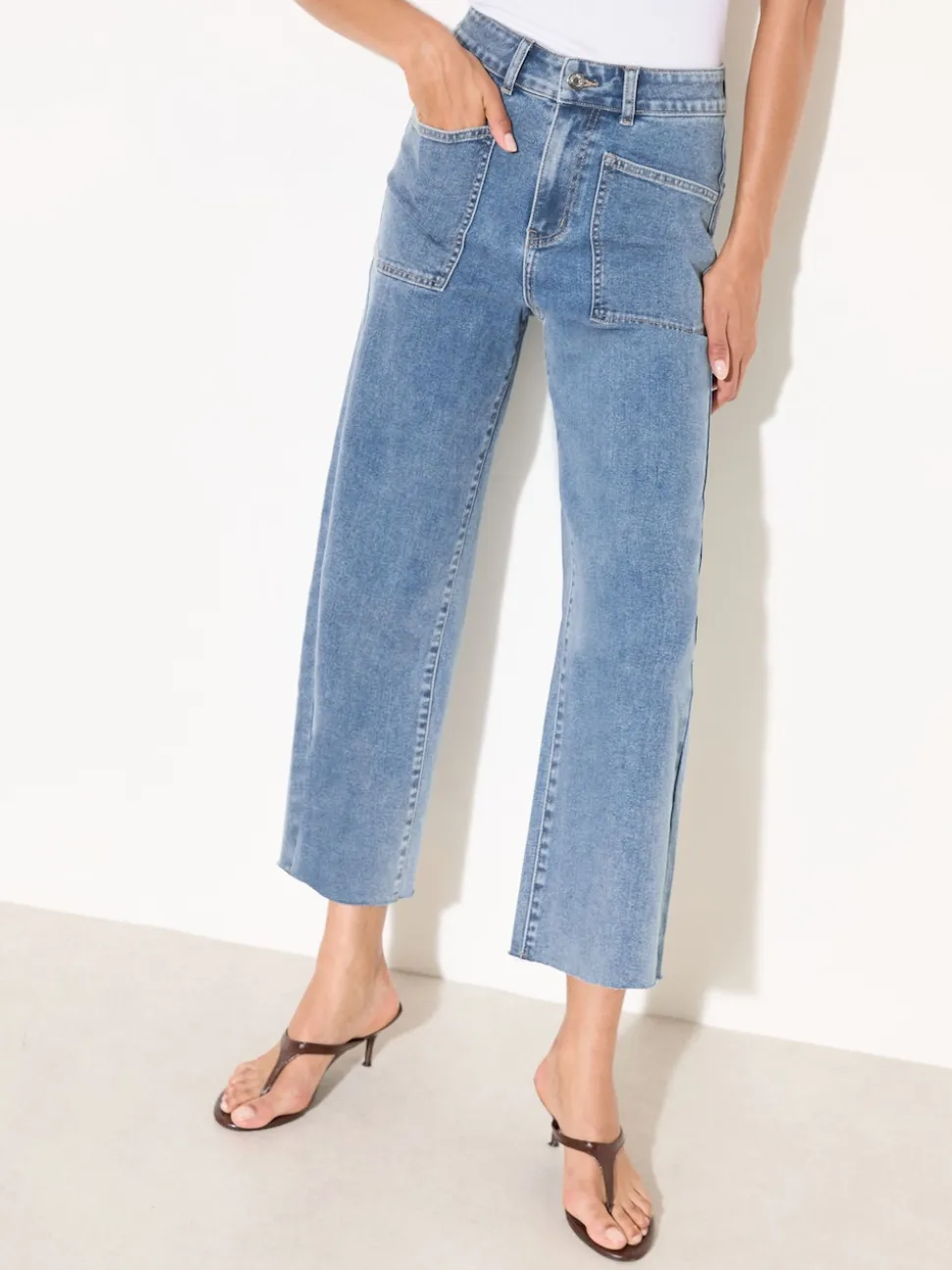Friends Like These Mid Wash Petite Wide Leg Cropped Jeans