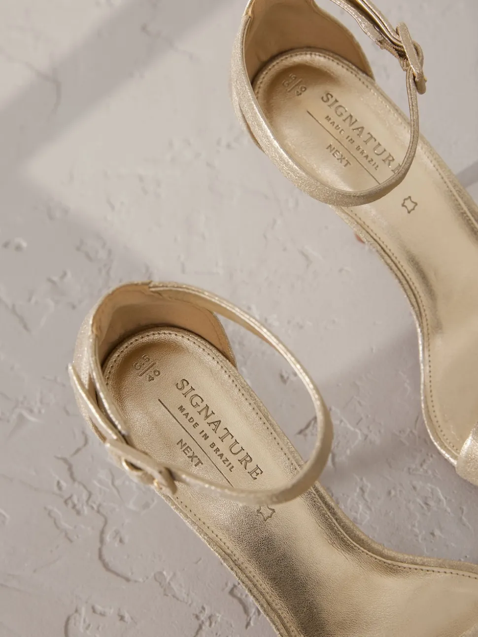 Gold Signature Premium Leather High Round Toe Simple Sandals