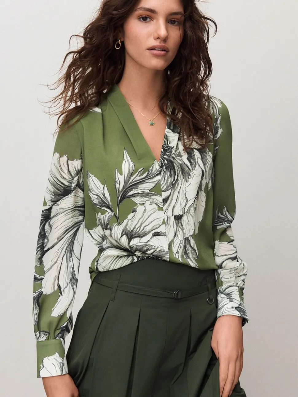 Green Floral Long Sleeve V-Neck Blouse