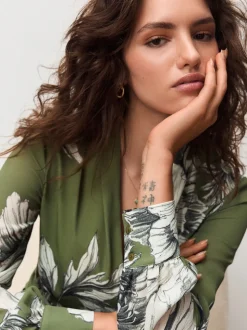 Green Floral Long Sleeve V-Neck Blouse