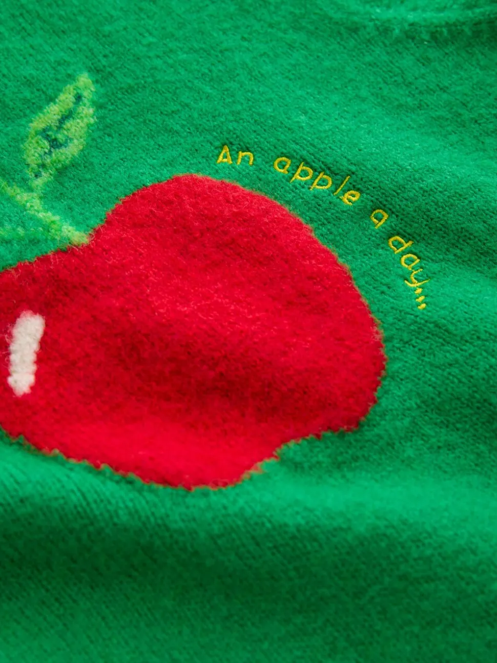 Green/Red Apple Graphic Sleeveless Knitted Tank With Wool