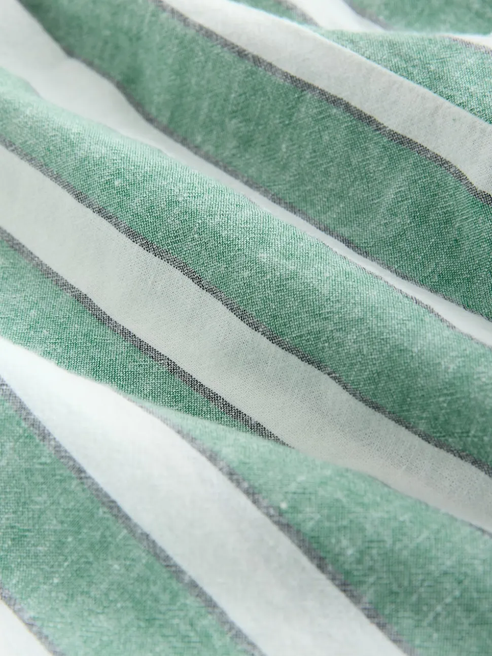 Green/White Summer Shorts With Linen