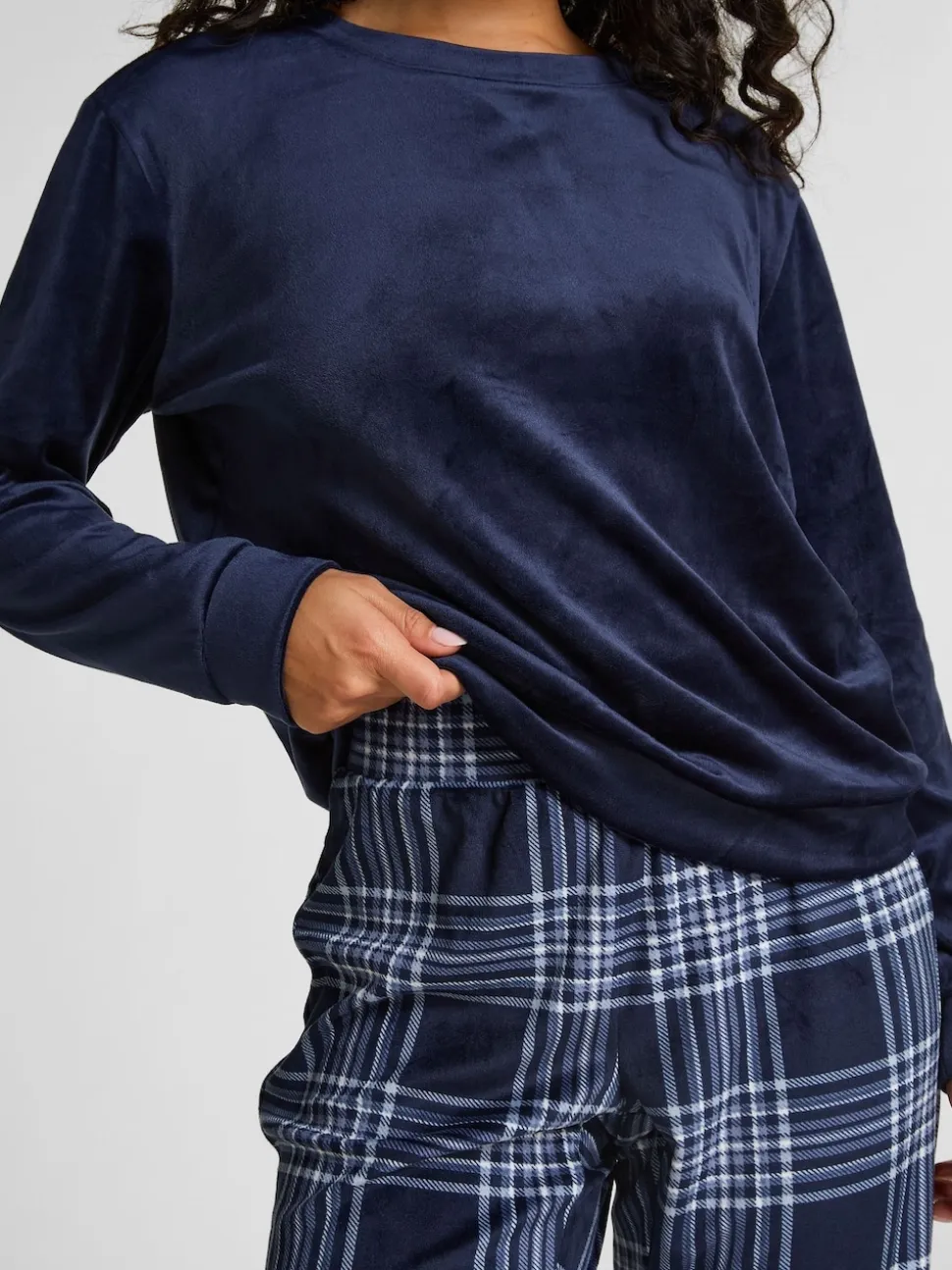 Hunkemoller Velvet Pyjamas Set
