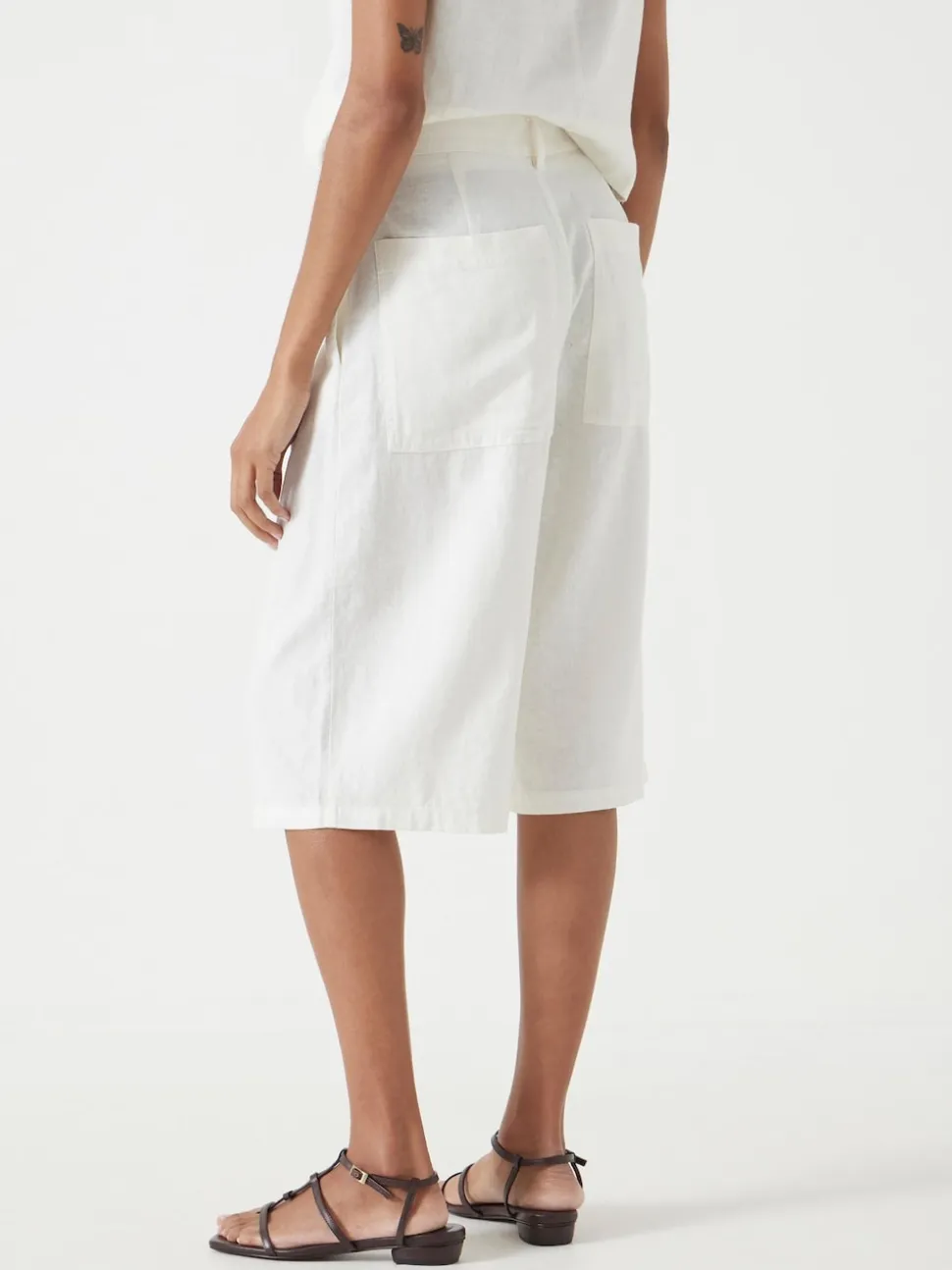 Hush White Linen Blend Lya Bermuda Shorts