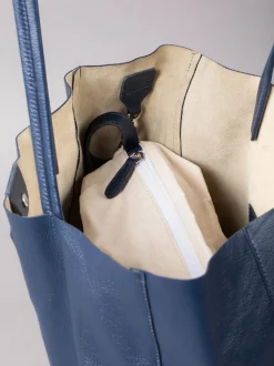 Lakeland Leather Blue Tarn Leather Bucket Bag