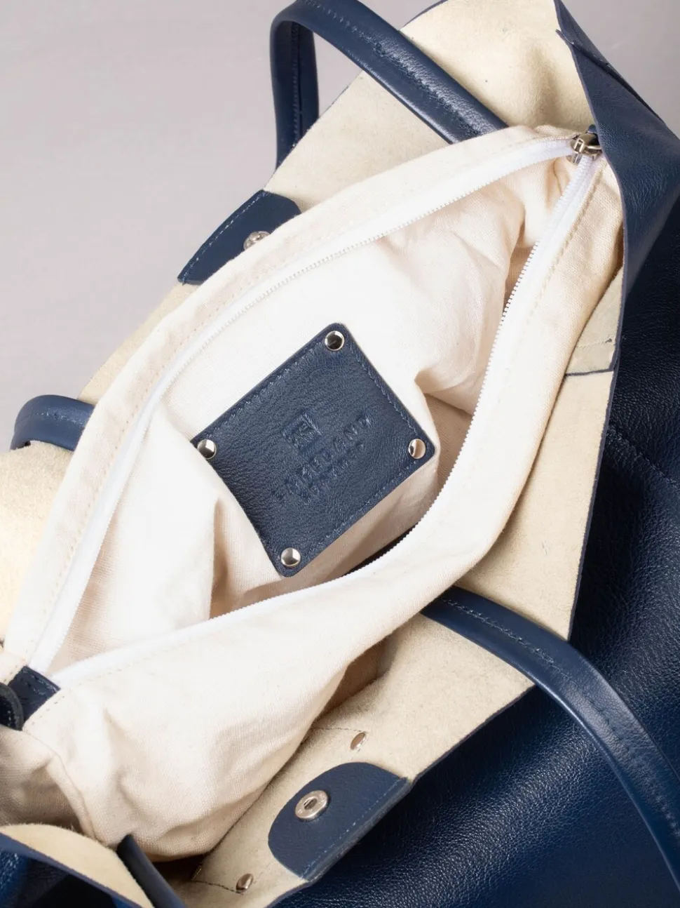 Lakeland Leather Blue Tarn Leather Bucket Bag