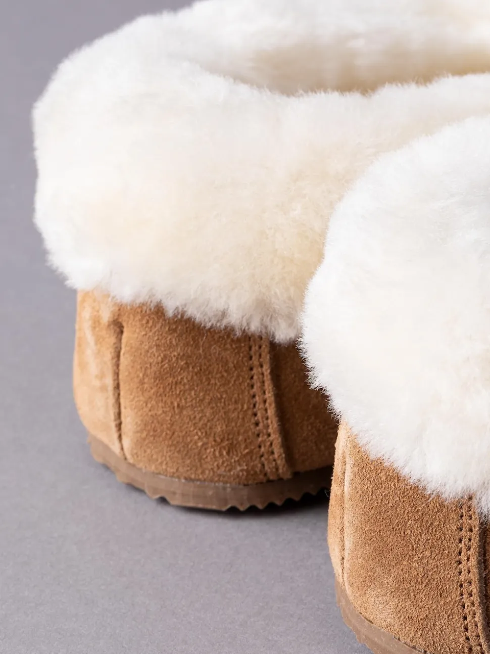 Lakeland Leather Tan Brown Ladies Sheepskin Moccasin Slippers