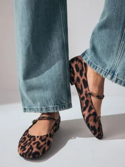 Leopard Print Standard/Wide Fit Round Toe Mary Jane Shoes