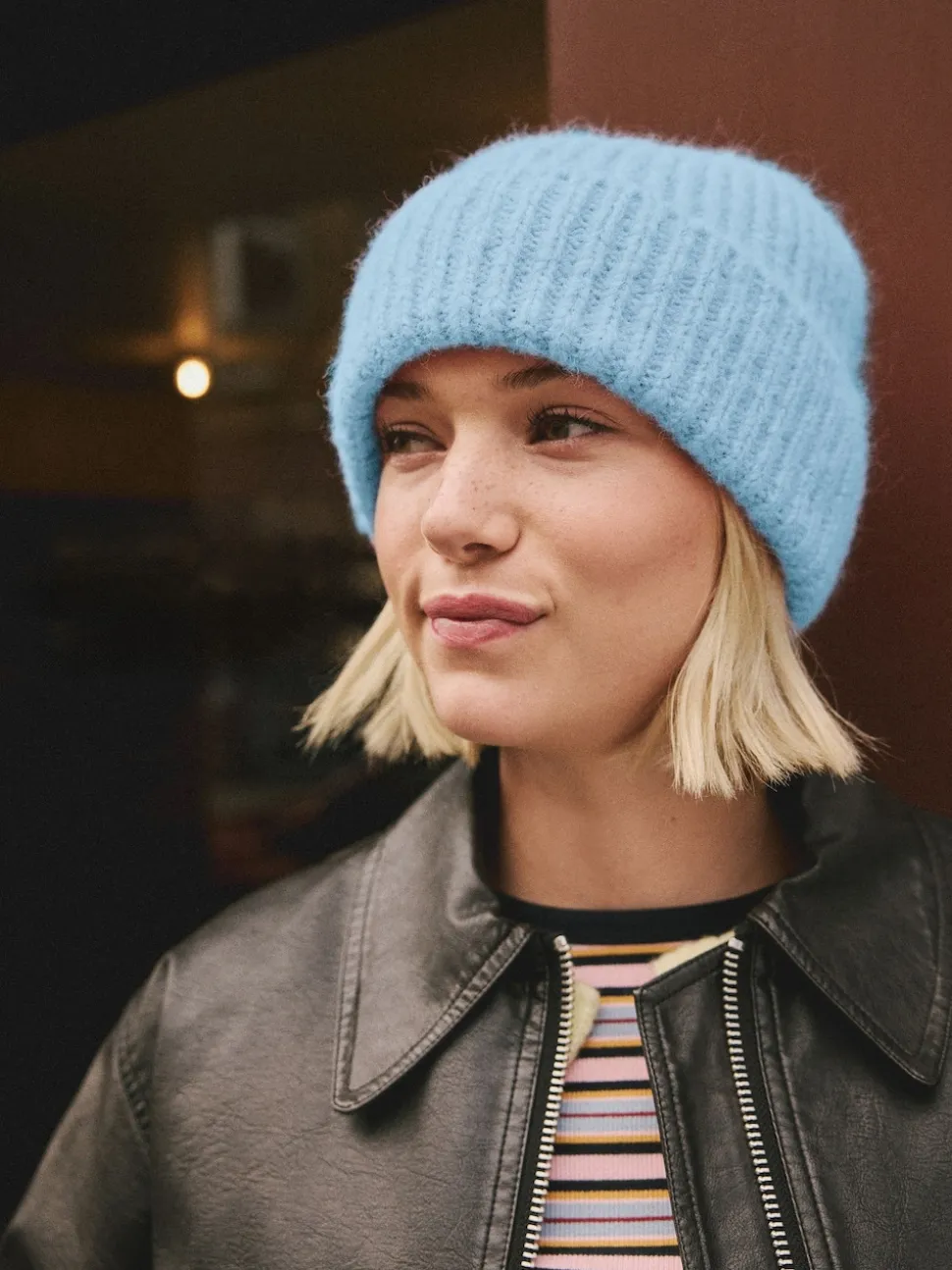 Light Blue Ribbed Beanie Containing Wool Hat