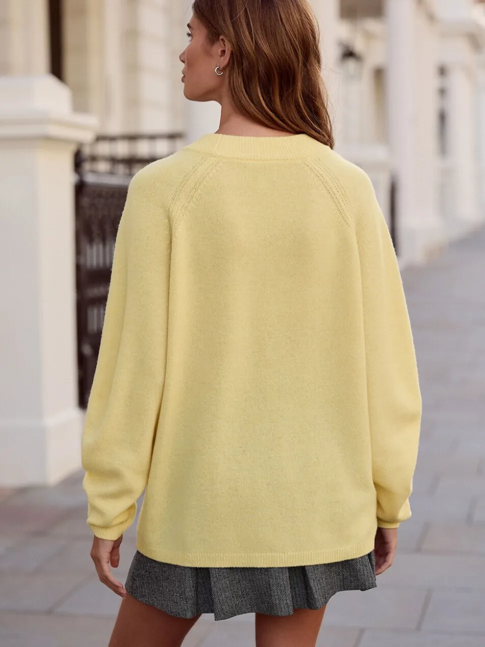 Light Yellow N.Premium 100% Merino Wool V-Neck Jumper