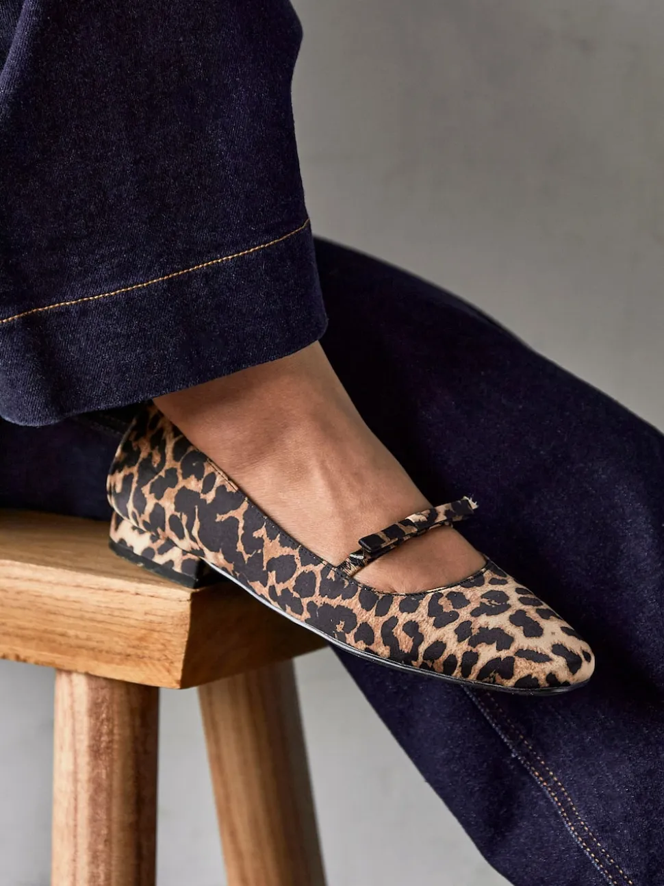 Linzi Animal Cressida Ballet Pumps With Bow Detail
