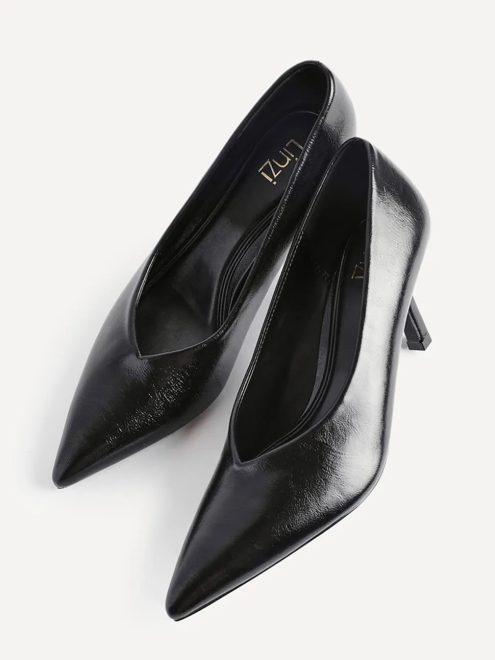Linzi Black Bellamy V-Shaped Closed Toe Court Heels