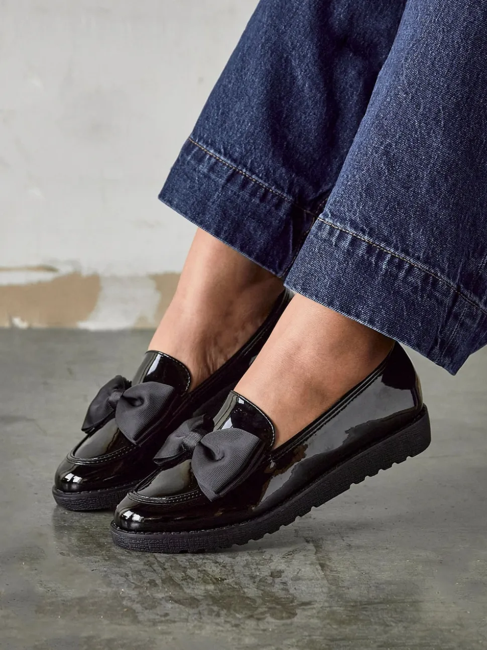 Linzi Black Cathy Platform Loafers with Large Bow