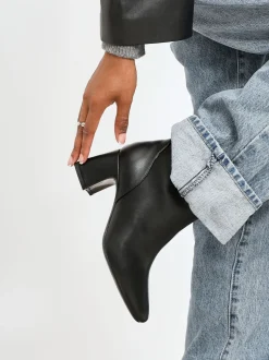 Linzi Black Cove Comfort Block Heeled Ankle Boot