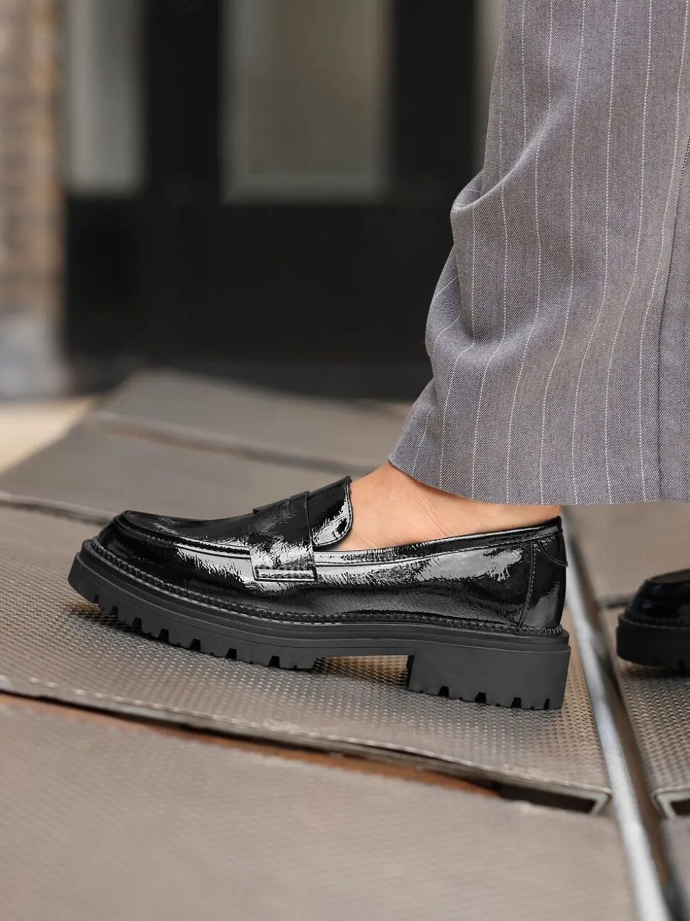 Linzi Black Lesson Chunky Loafers With Classic Front Tab