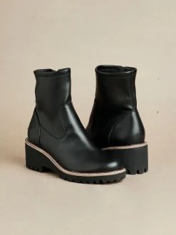 Linzi Black PU Trish Stretch Wedged Heel Ankle Boots