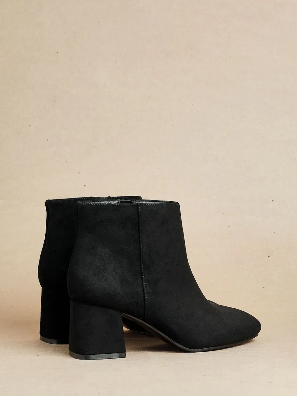 Linzi Black Suede Wide Fit Alba Wide Fit Block Heeled Ankle Boots