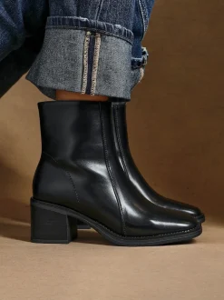 Linzi Black Wander Block Heel Ankle Boots