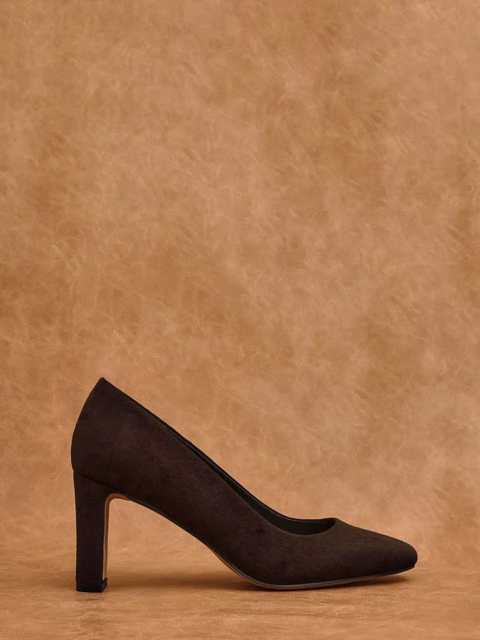 Linzi Brown Agenda Block Heel Courts