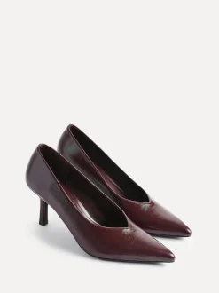 Linzi Brown Bellamy V-Shaped Closed Toe Court Heels