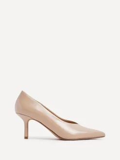 Linzi Nude Bellamy V-Shaped Closed Toe Court Heels