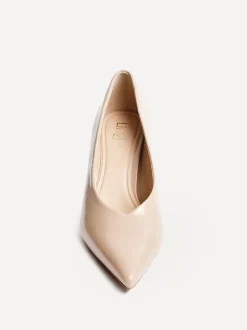 Linzi Nude Bellamy V-Shaped Closed Toe Court Heels