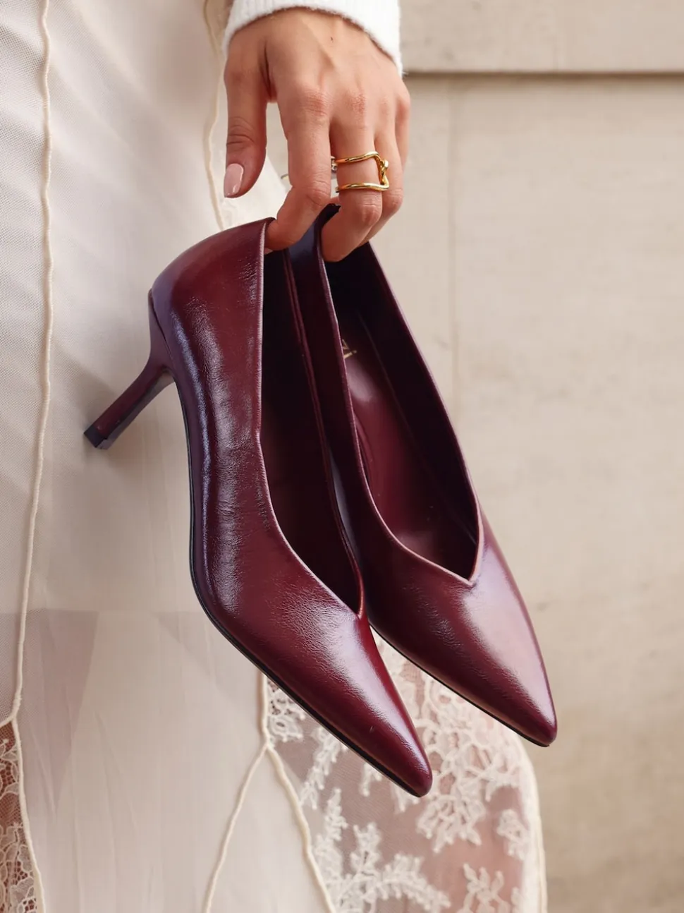 Linzi Red Bellamy V-Shaped Closed Toe Court Heels