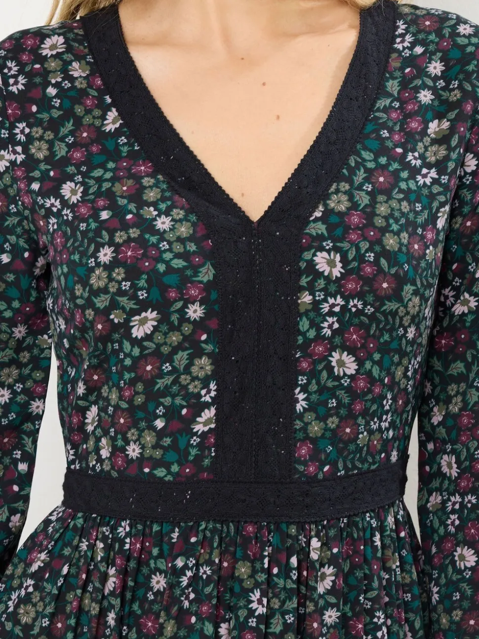 Long Tall Sally Black Ditsy Floral Lace Detail Maxi Dress