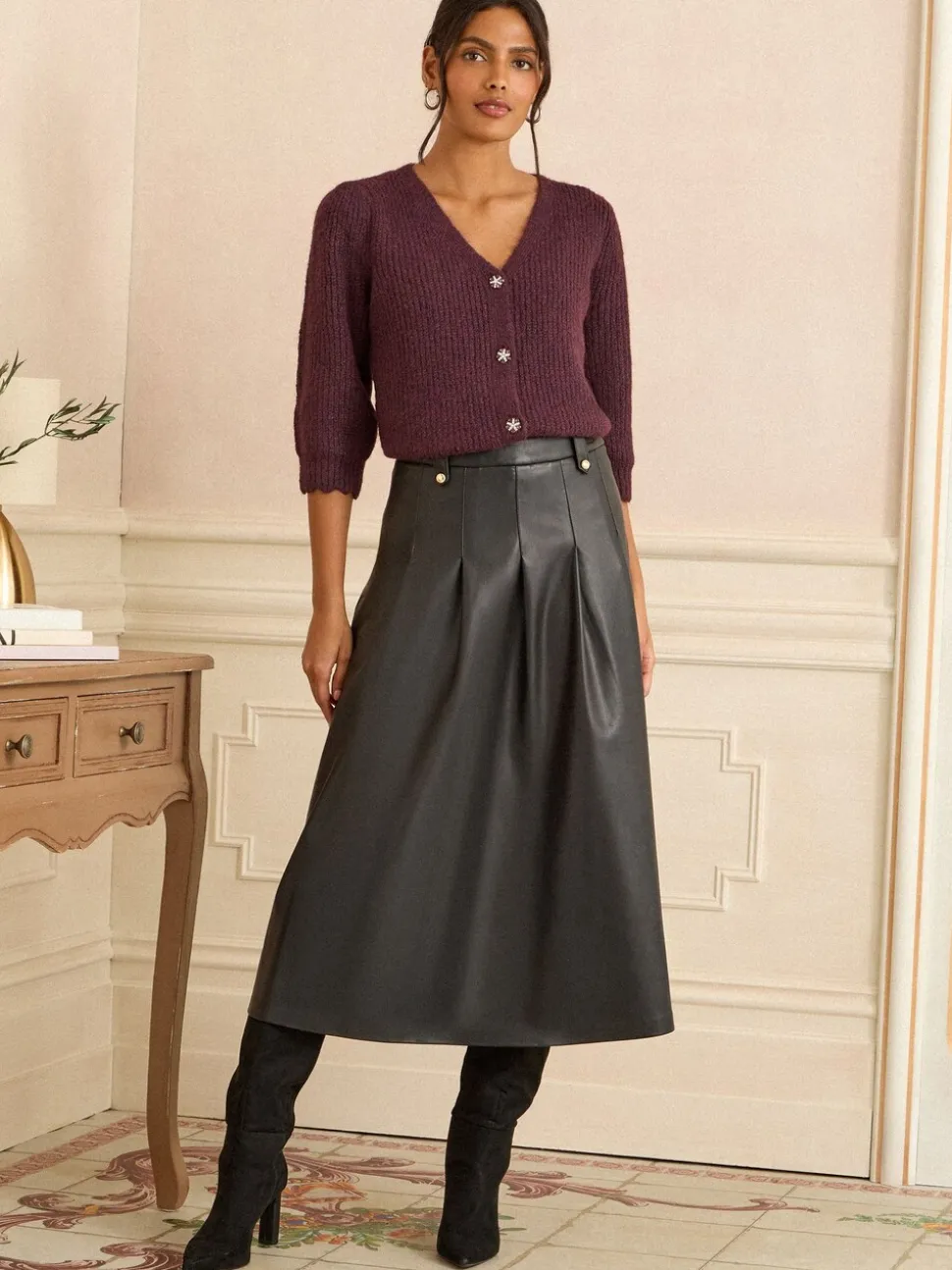 Love & Roses Black Tab Detail Fit and Flare Faux Leather Midi Skirt