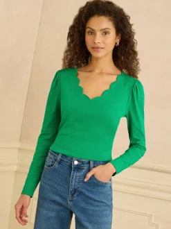 Love & Roses Bright Green Scallop V-Neck Long Sleeve Jersey Top