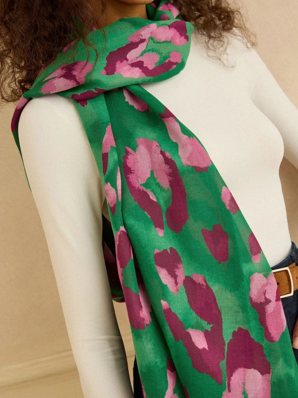 Love & Roses Green Leopard Print Lightweight Scarf