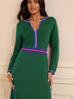 Love & Roses Green Petite Notch Neck Knitted Midi Dress