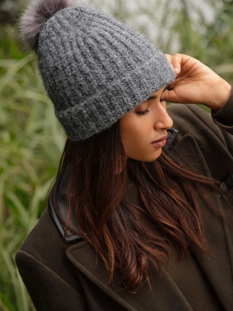 Love & Roses Grey Cosy Pom Hat