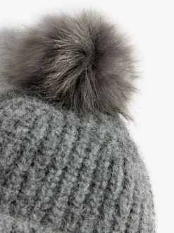 Love & Roses Grey Cosy Pom Hat