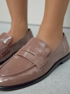 Mocha Brown Forever Comfort® Round Toe Penny Loafers