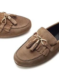 Moda in Pelle Natural Essana Chain And Tassel Detail Moccasins