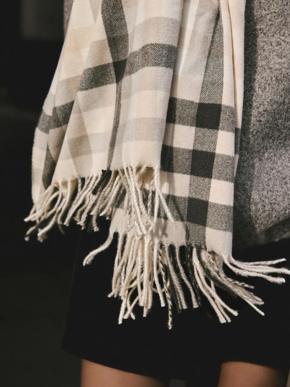 Monochrome Check Midweight Scarf